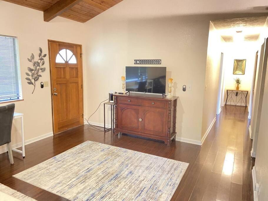 Peaceful, Private Master Bedroom With Own Bath Near Hilo, With Ac! Keaau Exterior photo