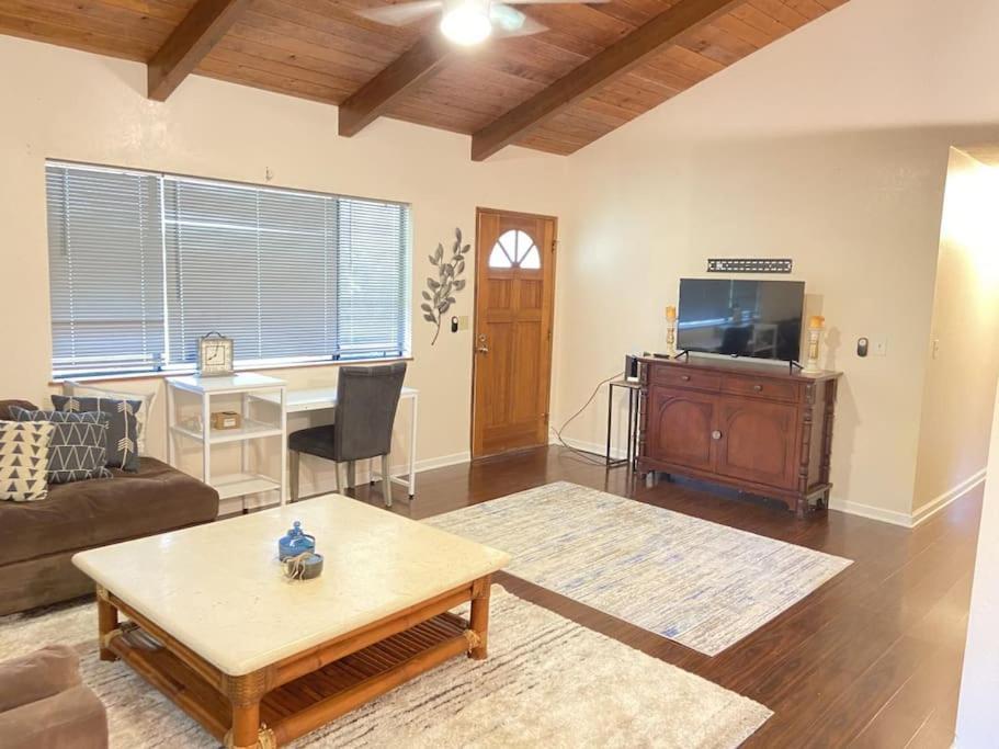 Peaceful, Private Master Bedroom With Own Bath Near Hilo, With Ac! Keaau Exterior photo