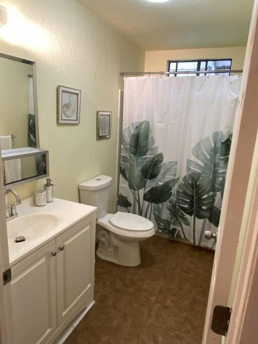 Peaceful, Private Master Bedroom With Own Bath Near Hilo, With Ac! Keaau Exterior photo